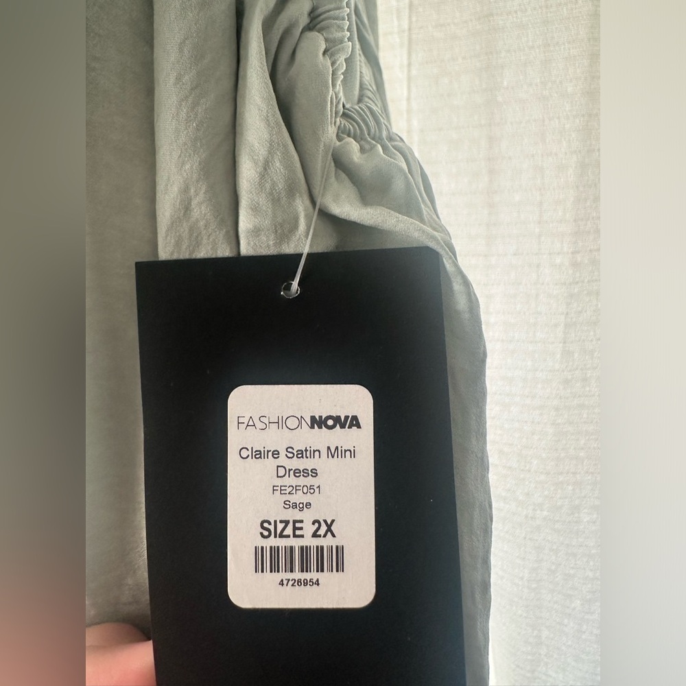 Fashion Nova  satin mini dress size 2X